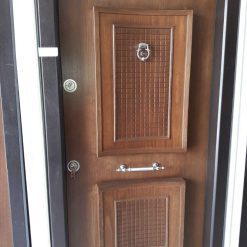 درب ضد سرقت کلاسیک لاکچری با روکش طبیعی و قاب برجسته - کد MA 327 6 283 1 | فانوس دیزاین تولید کننده انواع درب اتاق ، ضد سرقت، درب ورودی و ضد آل