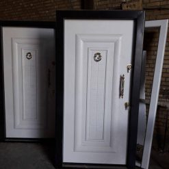 درب ضد سرقت کلاسیک مدل درب ورودی لوکس - کد MA 330 9 295 2 | فانوس دیزاین تولید کننده انواع درب اتاق ، ضد سرقت، درب ورودی و ضد آل