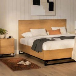 تخت خواب دو نفره چوبی کد 435