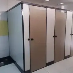 درب و پارتیشن سرویس بهداشتی فرودگاهی HPL ضد آب