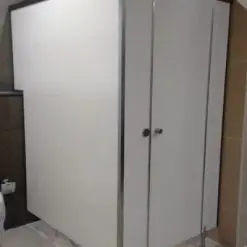 درب و پارتیشن سرویس بهداشتی فرودگاهی HPL ضد آب