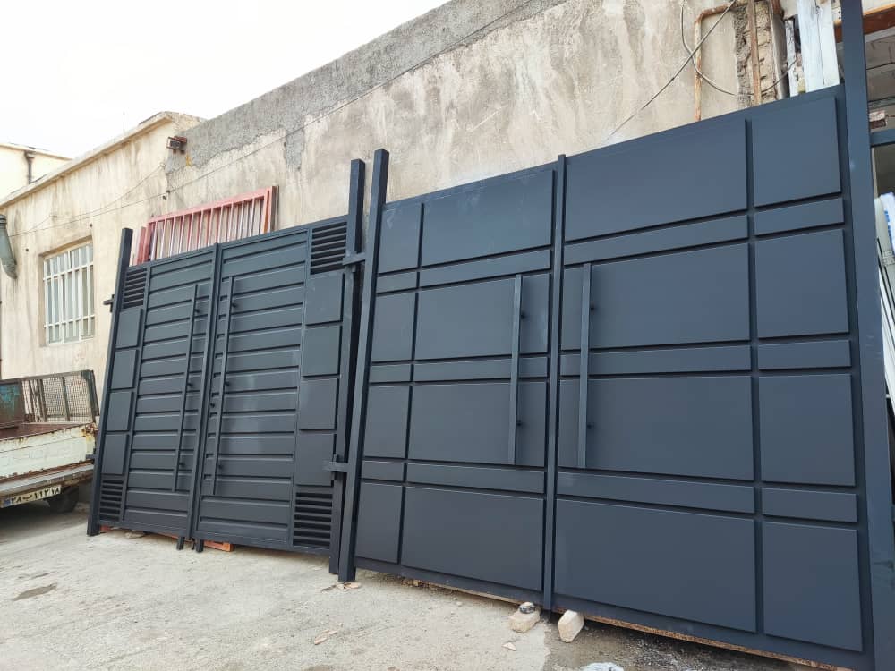 درب حیاط فلزی ارزان ولی مقاوم