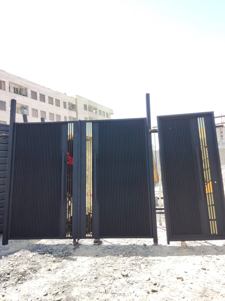 ابعاد استاندارد درب حیاط برای ساختمان چند واحدی