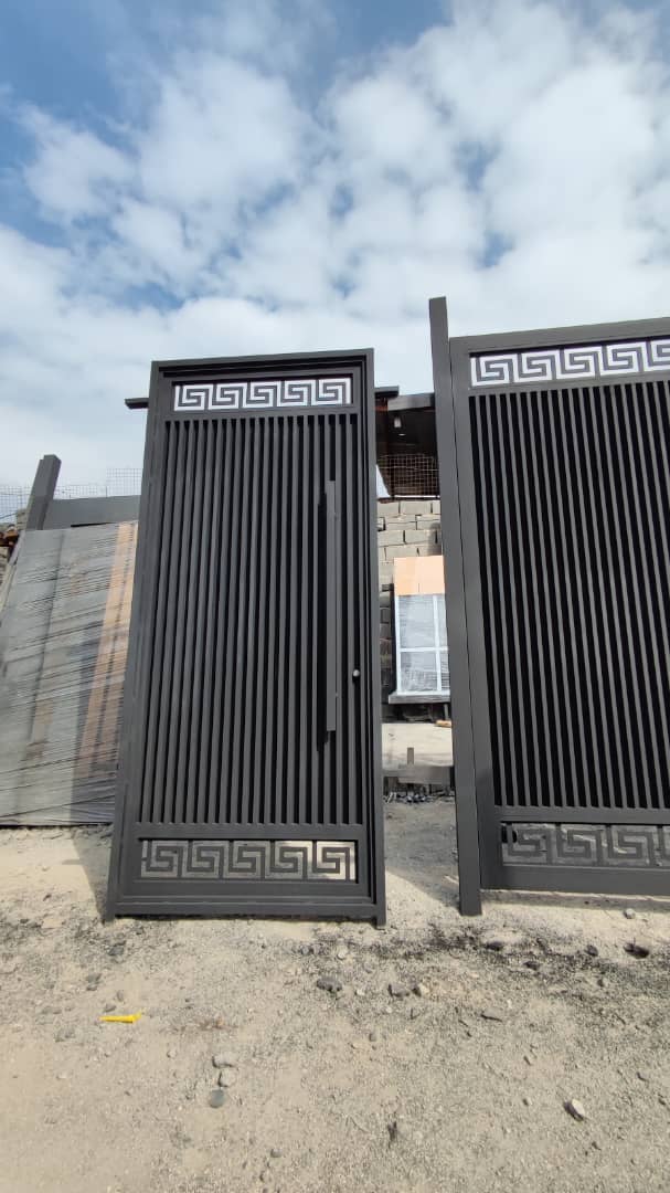 عکس و نمونه کار درب حیاط مدرن 20 عکس و نمونه کار درب حیاط مدرن