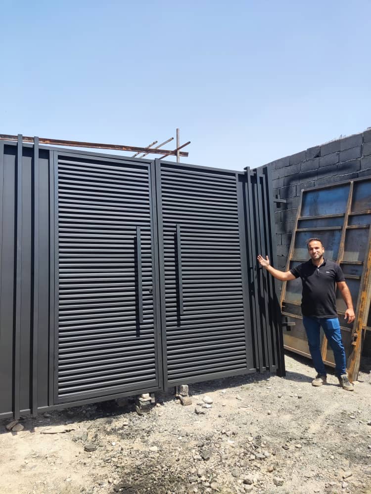 درب حیاط فلزی ارزان ولی مقاوم