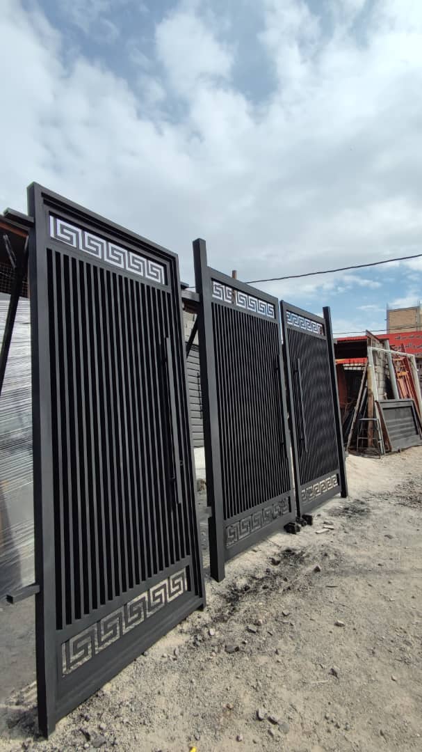 بهترین مدل درب حیاط برای ساختمان لوکس 39 بهترین مدل درب حیاط برای ساختمان لوکس