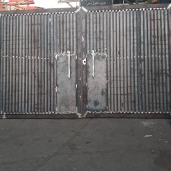 درب پارکینگ ساده و شیک ابعاد 220*350 کد 40020