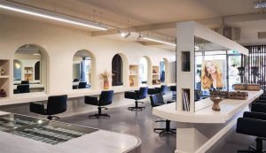 Design and execution of barber shop decoration