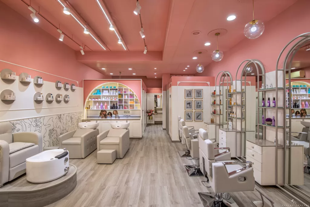 طراحی و اجرای دکوراسیون آرایشگاه 26 Design and implementation of attractive classic barber shop decoration