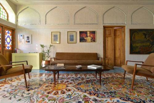 طراحی و اجرای دکوراسیون اتاق منشی 67 Flooring in the traditional Iranian decoration of the secretary's room