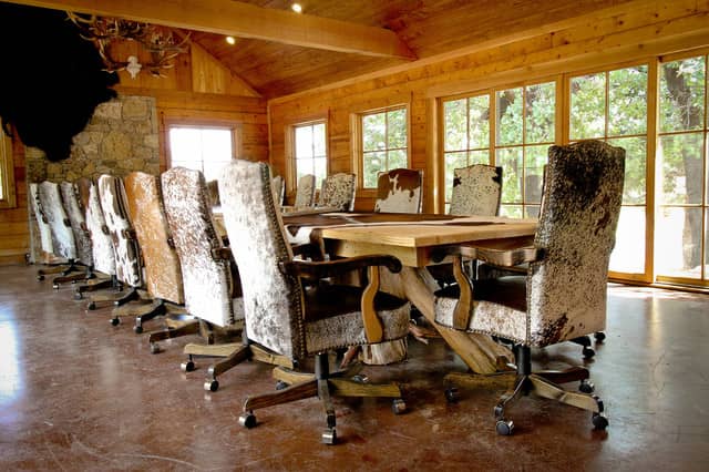 طراحی و اجرای دکوراسیون اتاق کنفرانس 66 Rustic decoration of the conference room