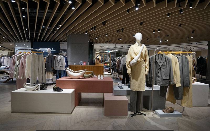 طراحی و اجرای دکوراسیون لباس فروشی 58 Art deco decoration of the clothing store