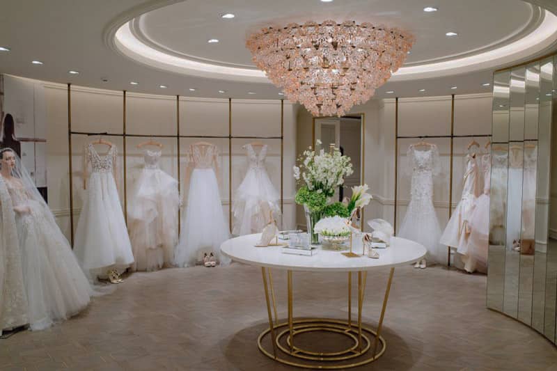 طراحی و اجرای دکوراسیون مزون لباس عروس 23 Classic decor of maison wedding dress