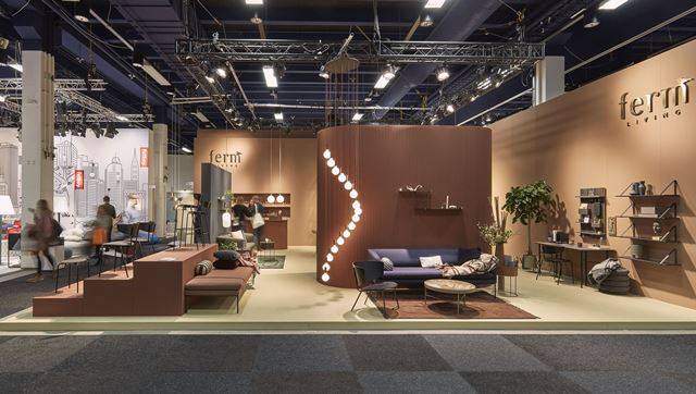 طراحی و اجرای دکوراسیون فروشگاه لوازم خانگی 23 Classic style decor of a home appliance store