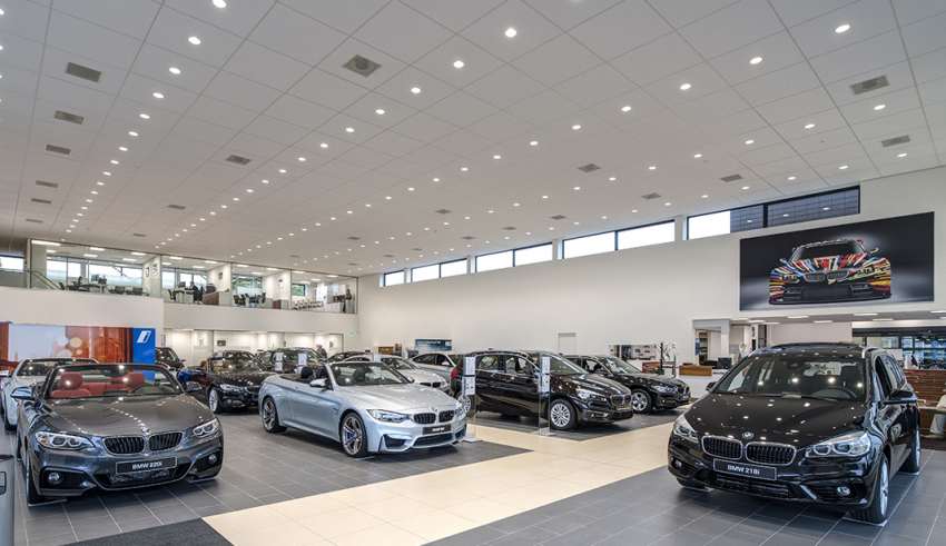 Design and implementation of car exhibition decoration