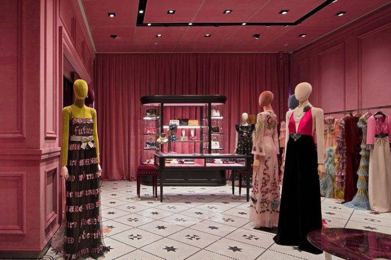 طراحی و اجرای دکوراسیون بوتیک زنانه 29 Facilities in women's boutique decoration