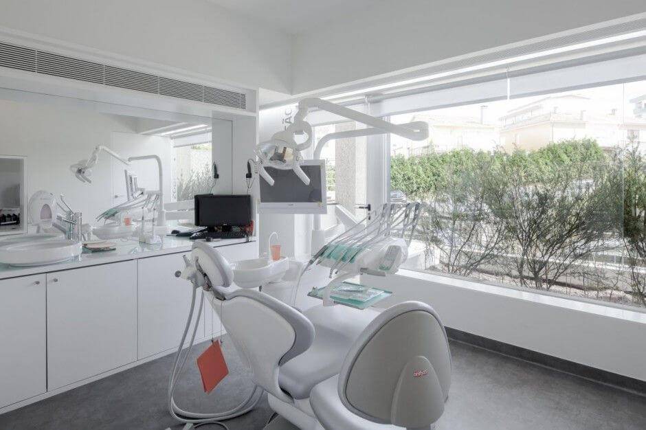 طراحی و اجرای دکوراسیون درمانگاه 19 Industrial decoration of the clinic