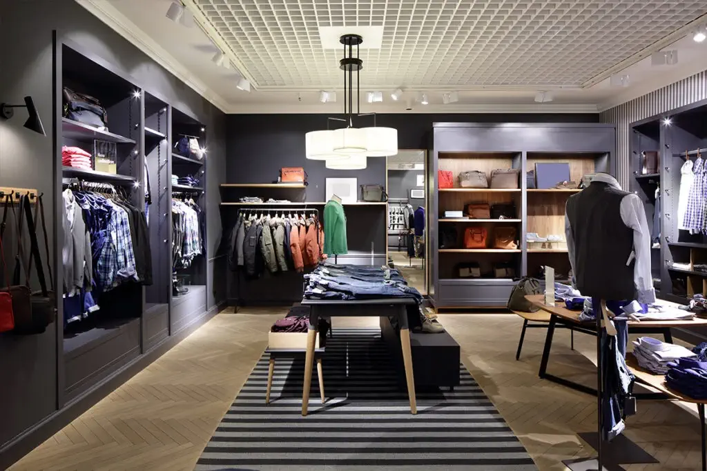 طراحی و اجرای دکوراسیون بوتیک مردانه 13 Men's boutique decoration