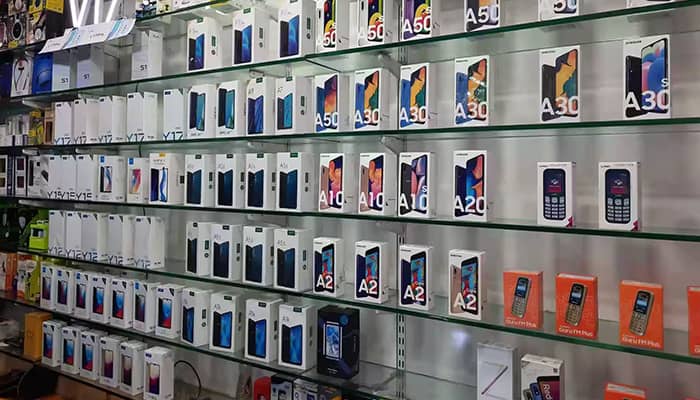 طراحی و اجرای دکوراسیون موبایل فروشی 30 Mobile decoration