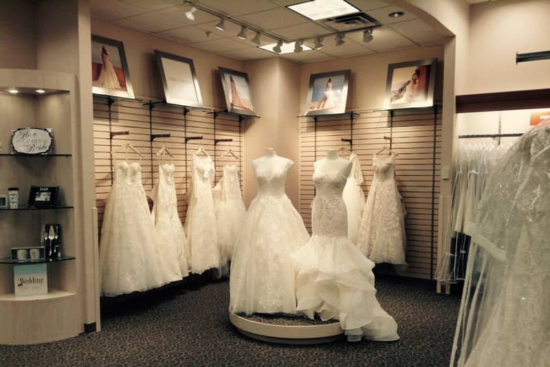 طراحی و اجرای دکوراسیون مزون لباس عروس 20 Modern style decor of bridal dress maison