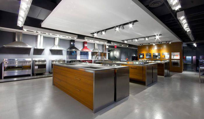 طراحی و اجرای دکوراسیون فروشگاه لوازم خانگی 21 Modern style decor of home appliance store