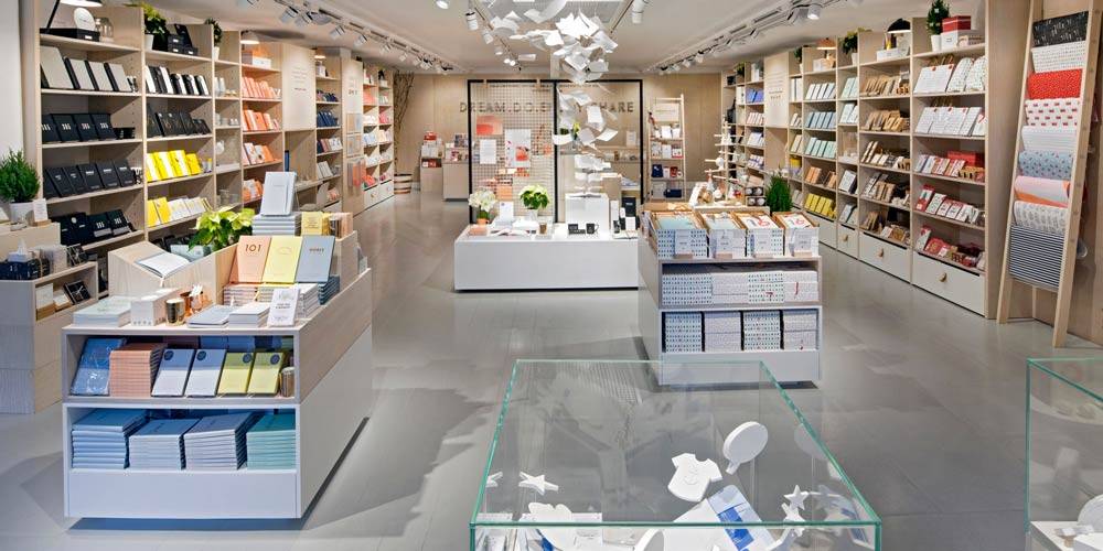 طراحی و اجرای دکوراسیون لوازم تحریر 12 Modern style decoration of stationery