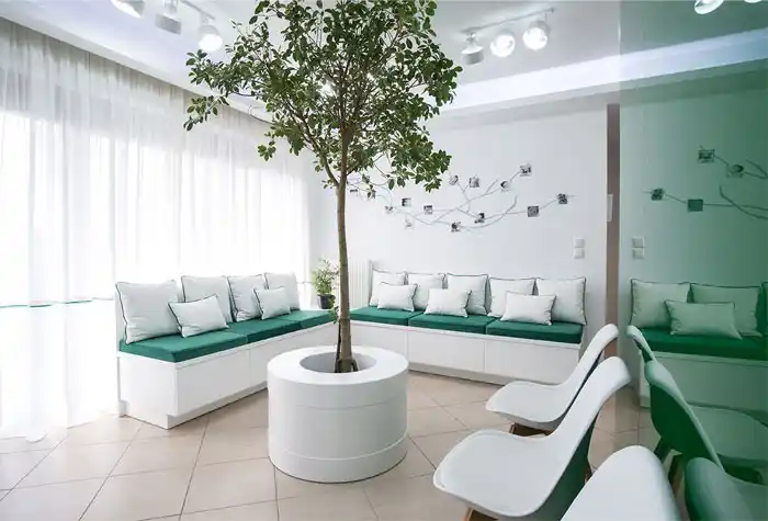 طراحی و اجرای دکوراسیون مطب 26 Office industrial decor