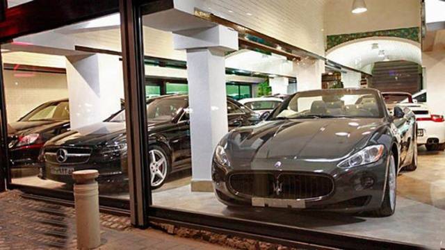 طراحی و اجرای دکوراسیون نمایشگاه ماشین 32 Rustic style interior decoration of the car showroom