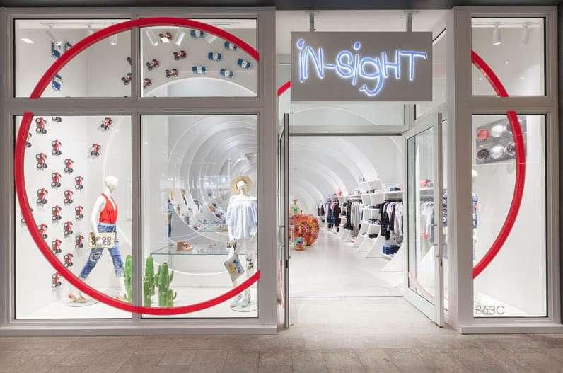 طراحی و اجرای دکوراسیون فروشگاه لباس بچه گانه 33 Scandinavian style design of children's clothing store