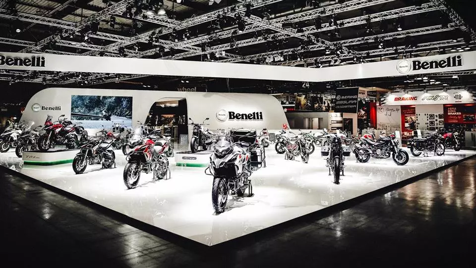 طراحی و اجرای دکوراسیون نمایشگاه موتور سیکلت 38 The five senses in the decoration of the motorcycle exhibition