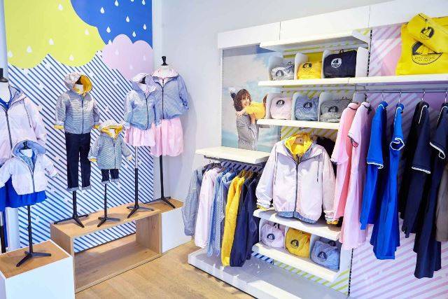 طراحی و اجرای دکوراسیون فروشگاه لباس بچه گانه 31 Traditional Iranian decor of a children's clothing store