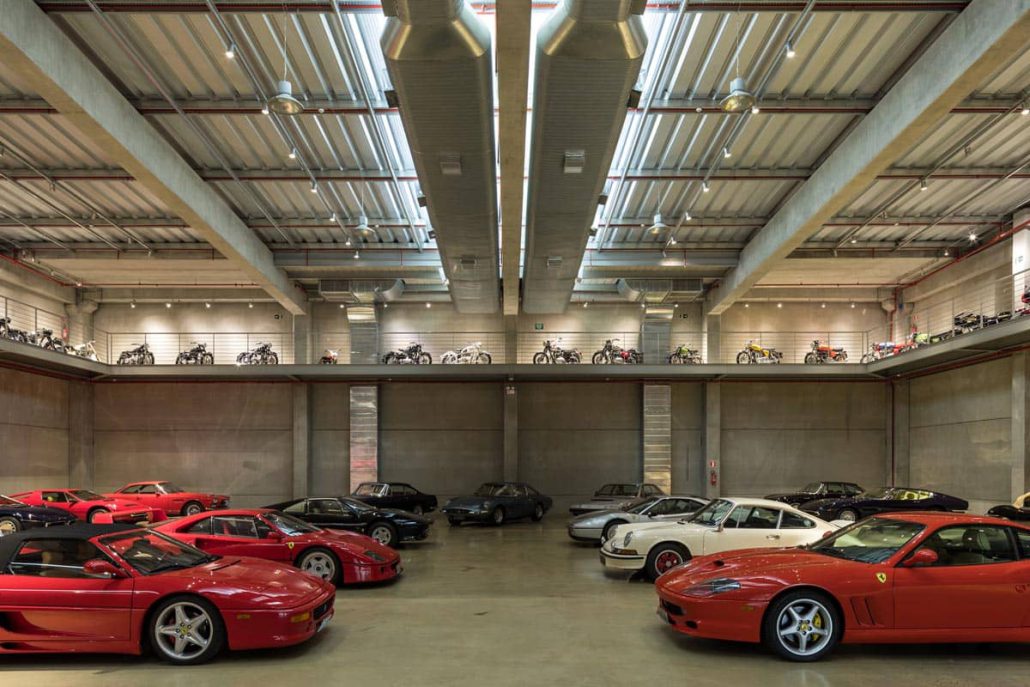طراحی و اجرای دکوراسیون نمایشگاه ماشین 33 Traditional Iranian style decoration of the car showroom