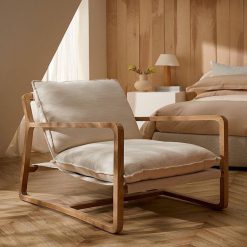 کنار مبلی تک