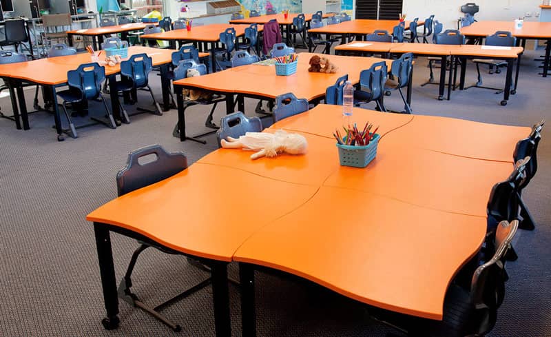 طراحی و اجرای دکوراسیون دبستان 4 Classic elementary school style design