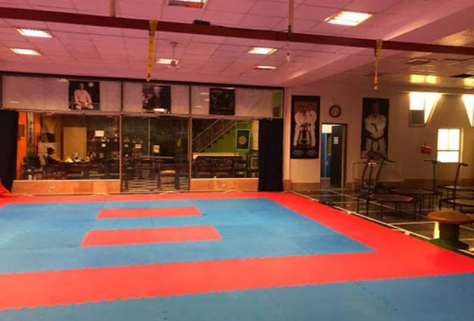 طراحی و اجرای دکوراسیون باشگاه کشتی 5 Classic wrestling club decor