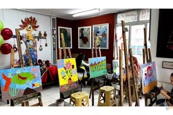 طراحی و اجرای دکوراسیون آموزشگاه نقاشی 19 Facilities in painting school decoration