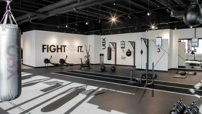 طراحی و اجرای دکوراسیون باشگاه کشتی 9 Industrial decor of the wrestling club