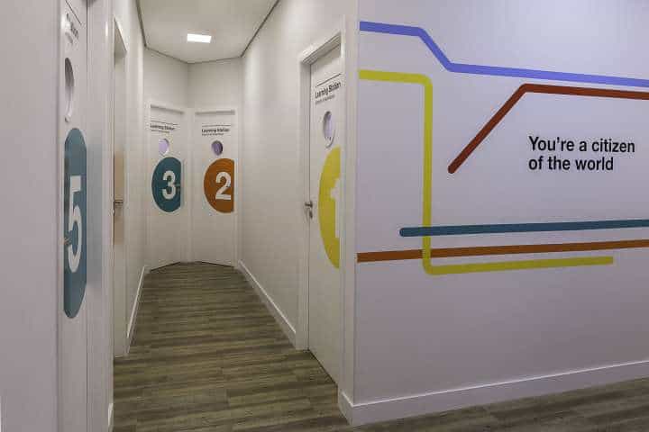 طراحی و اجرای دکوراسیون آموزشگاه زبان 16 Industrial style decoration of the language school
