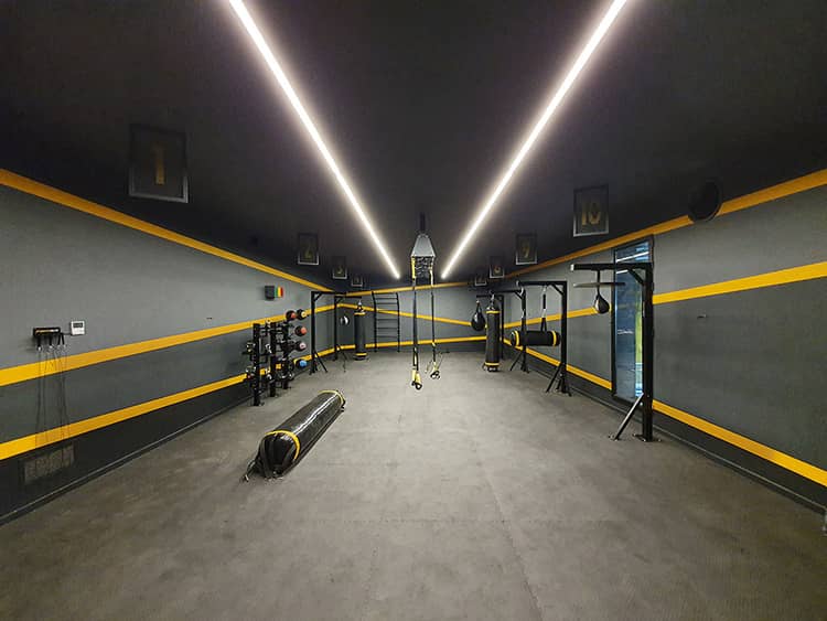 طراحی و اجرای دکوراسیون باشگاه کشتی 7 The neoclassical decor of the wrestling club