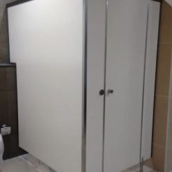 درب و پارتیشن سرویس بهداشتی فرودگاهی HPL ضد آب