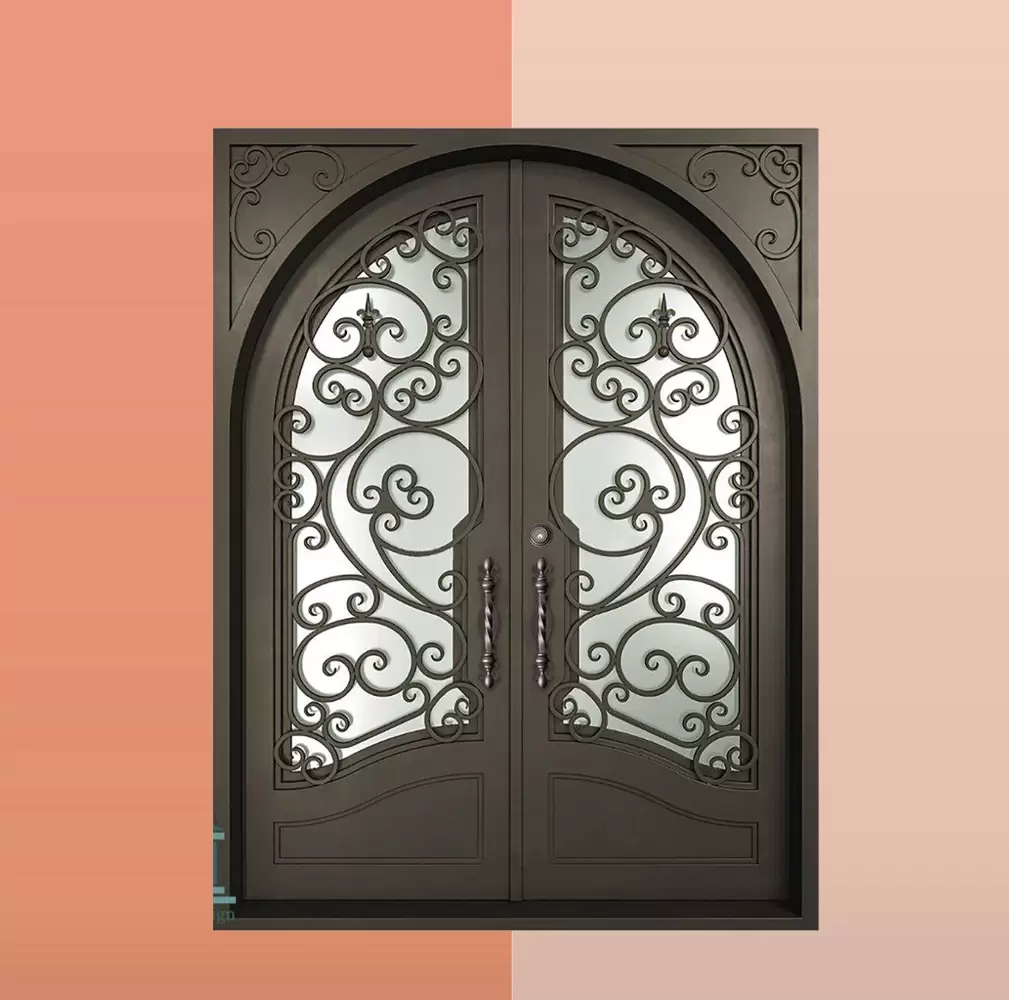 درب فلزی ساده یا طرحدار؟ کدام گزینه برای نمای خانه بهتر است؟ 1 درب فلزی کلاسیک