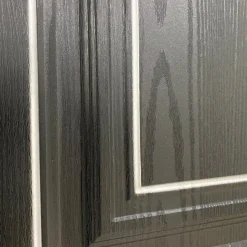 درب چوبی مشکی با قاب سفید مدل کلاسیک دو پنل کد 30716 11 درب چوبی مشکی با قاب سفید مدل کلاسیک دو پنل