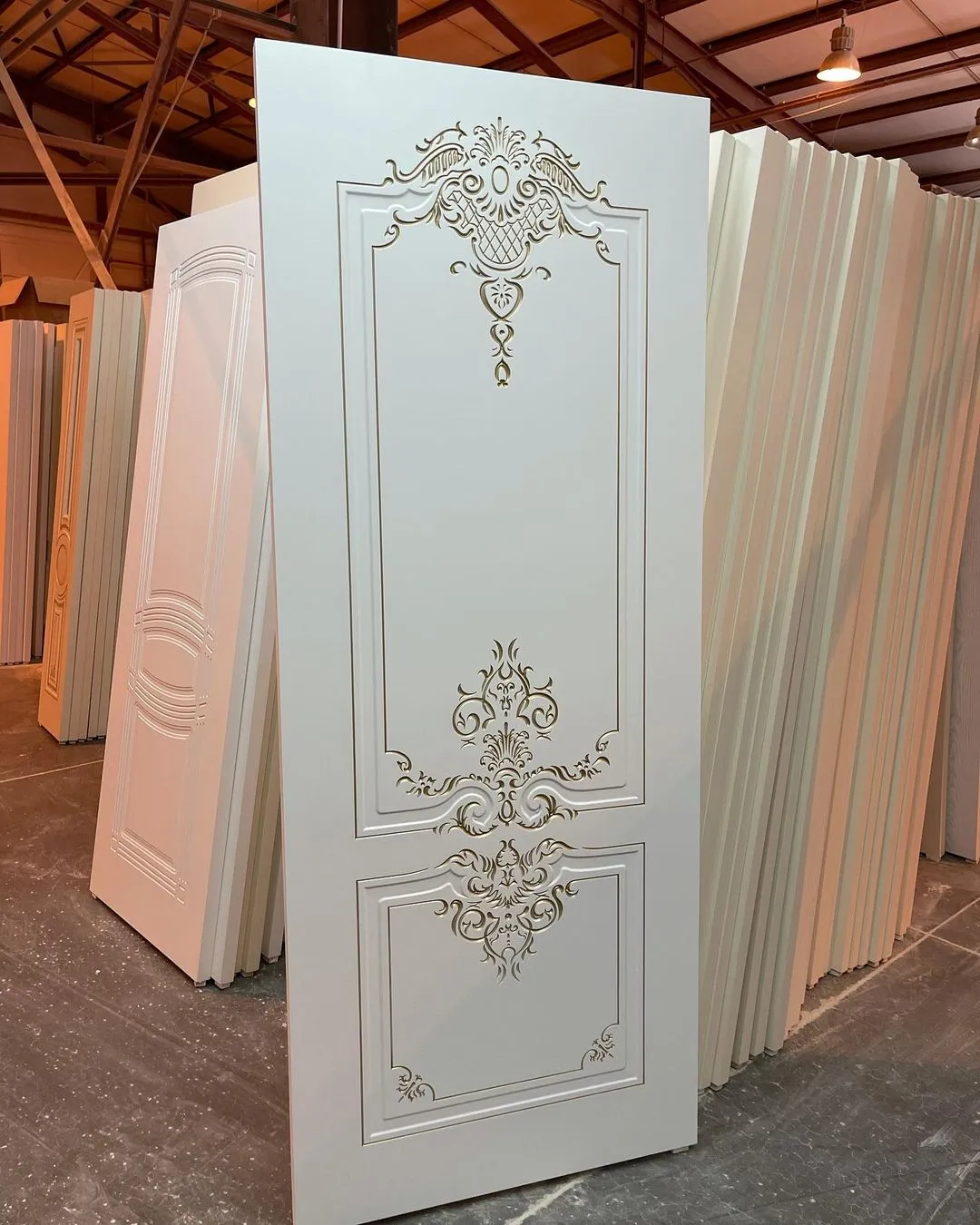 درب MDF کلاسیک طرح منبت طلایی کد 30687 3 درب MDF کلاسیک طرح منبت طلایی کد 30687