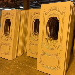 درب کلاسیک لوکس شیشهخور مدل منبت CNC (MDF رنگ پلییورتان) کد 30610 7 درب کلاسیک لوکس شیشهخور مدل منبت CNC (MDF رنگ پلییورتان) کد 30610
