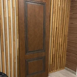 درب چوبی کلاسیک قهوهای کد 30655 5 Classic brown wooden door 1 | فانوس دیزاین تولید کننده انواع درب اتاق ، ضد سرقت، درب ورودی و ضد آل