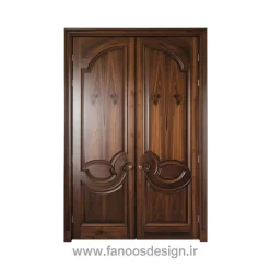 درب چوبی دو لنگه کلاسیک با طراحی منبت‌کاری شده و فریم برجسته