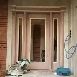 درب ورودی چوبی کلاسیک خام آماده رنگ کد 30208 3 درب ورودی چوبی کلاسیک خام آماده رنگ