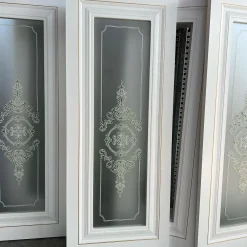 Classic white room door with engraved 7 | فانوس دیزاین تولید کننده انواع درب اتاق ، ضد سرقت، درب ورودی و ضد آل