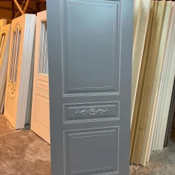 درب‌ داخلی با رنگ طوسی مات و قاب‌کاری برجسته کد 30723