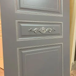 درب‌ داخلی با رنگ طوسی مات و قاب‌کاری برجسته کد 30723